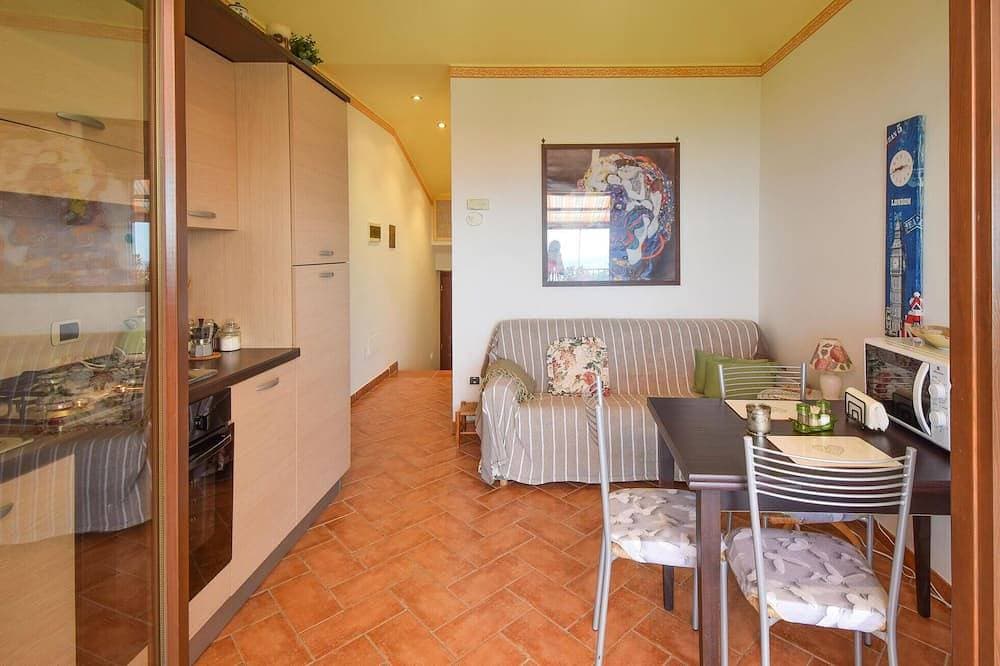 Foto 10 von 18: 1 bedroom gorgeous apartment in Montefiascone