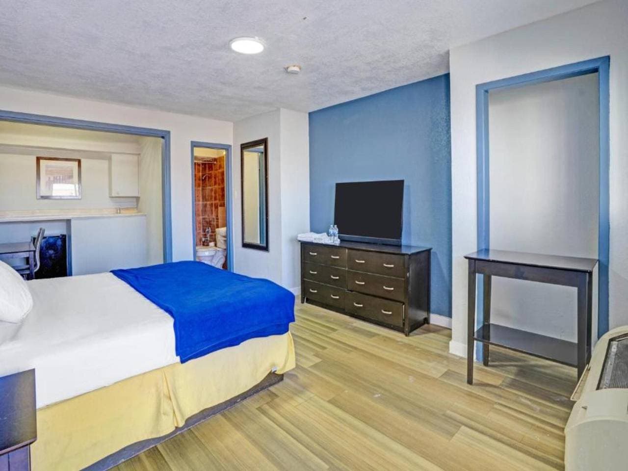 Foto 5 von 25: Kingsize-Bett | Rauchen erlaubt | San Antonio