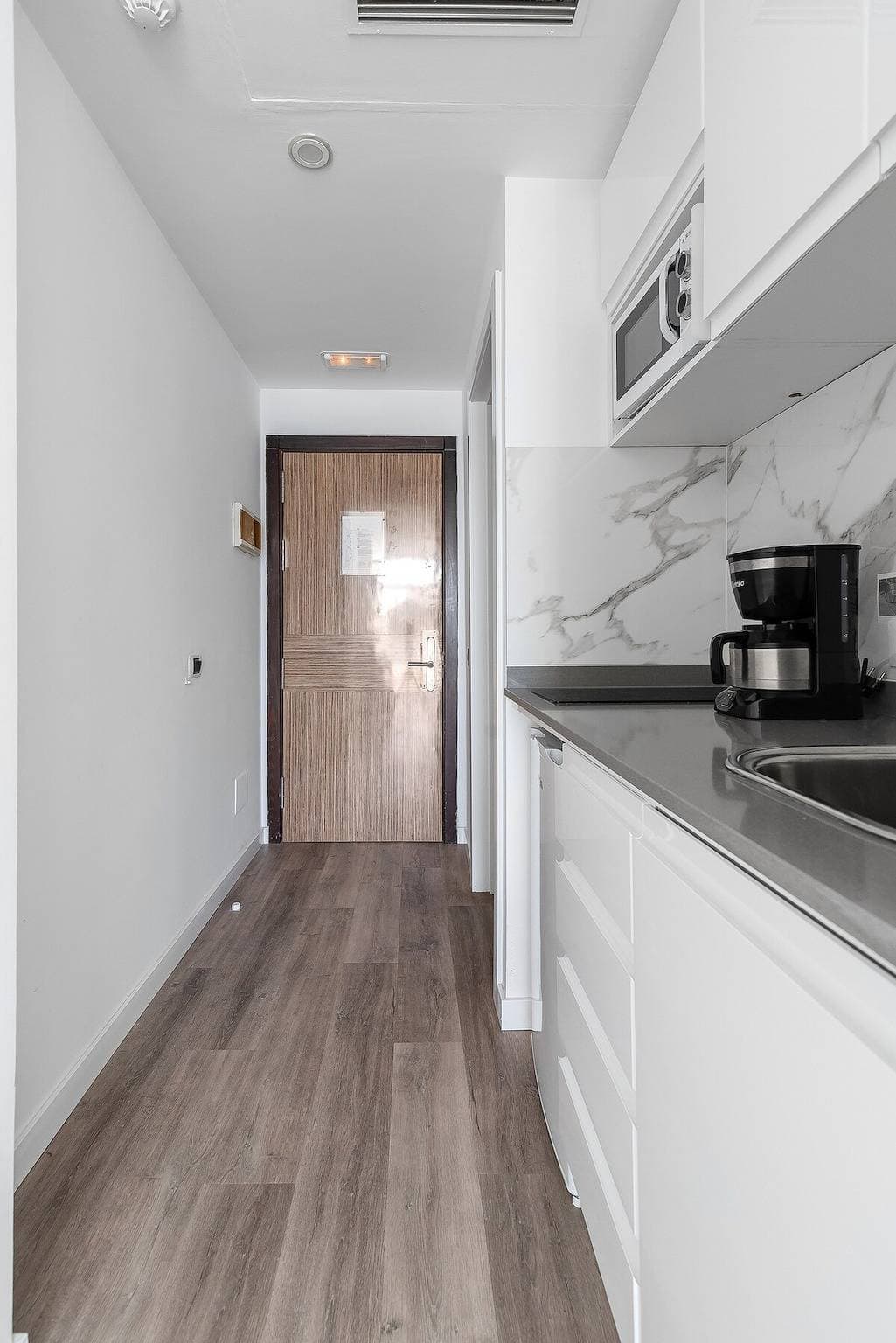Foto 7 von 28: Ferienwohnung für 2 Personen mit Pool