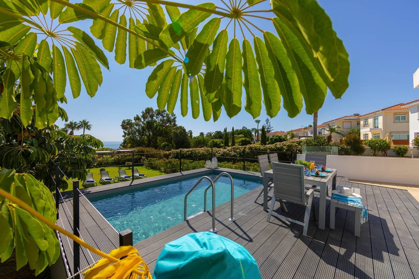 Foto 4 von 46: Protaras Sunrise Zen Seafront Villa