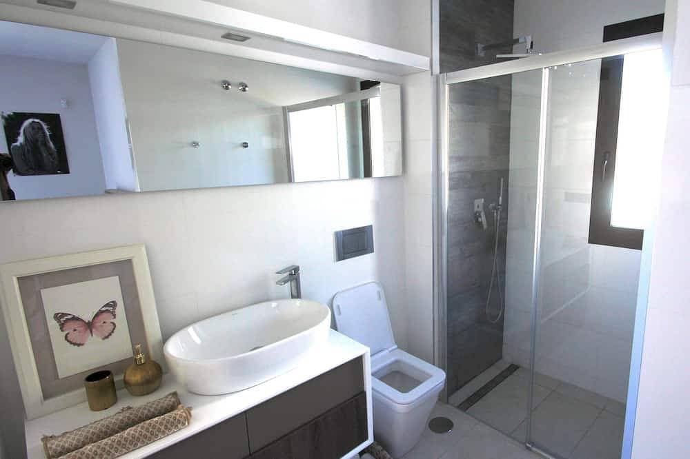 Foto 5 von 30: Neue Villa mit eigenem Pool
