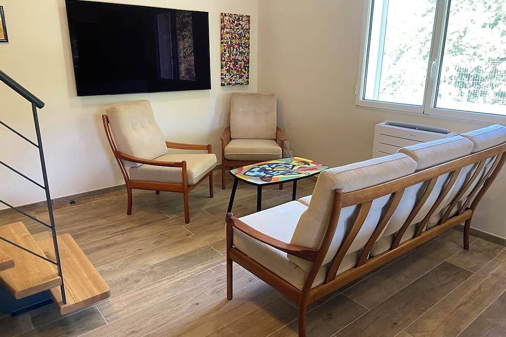 Foto 11 von 17: Landhaus für 8 Personen mit Spa-Poolhaus, umgeben von Olivenbäumen