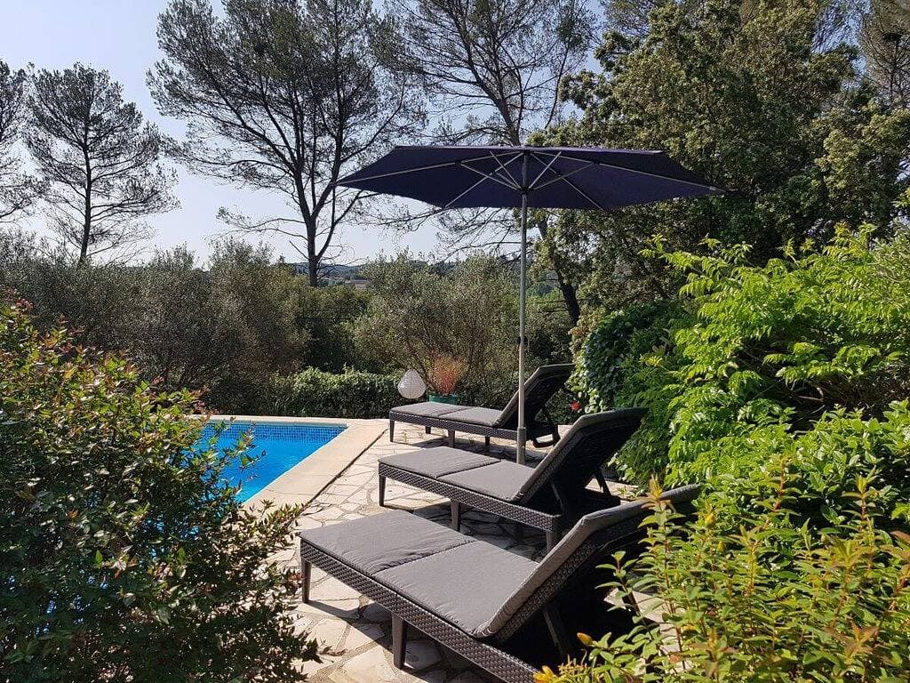 Foto 4 von 40: Ferienhaus in Carces mit Schwimmbecken