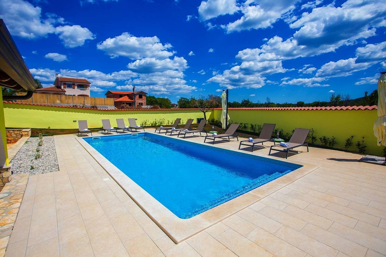 Foto 5 von 40: Familienvilla Gialla mit privatem Pool