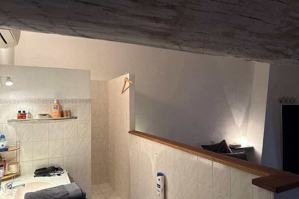 Foto 5 von 13: Village house at the gateway to Provence, Ardèche, Vaucluse & Gard