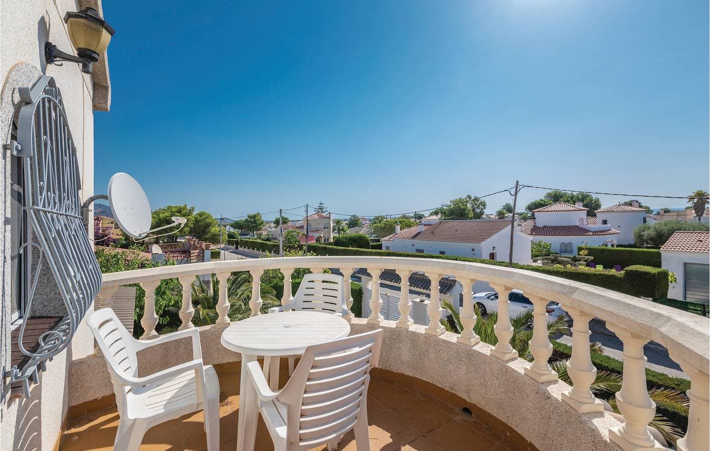 Foto 5 von 29: Apartment mit Meerblick, Pool und Parkplatz.