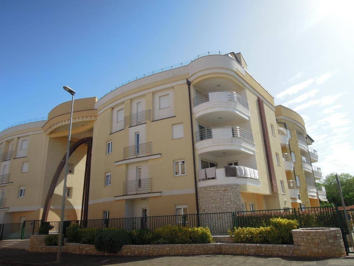 Foto 5 von 35: Two-Bedroom Apartment