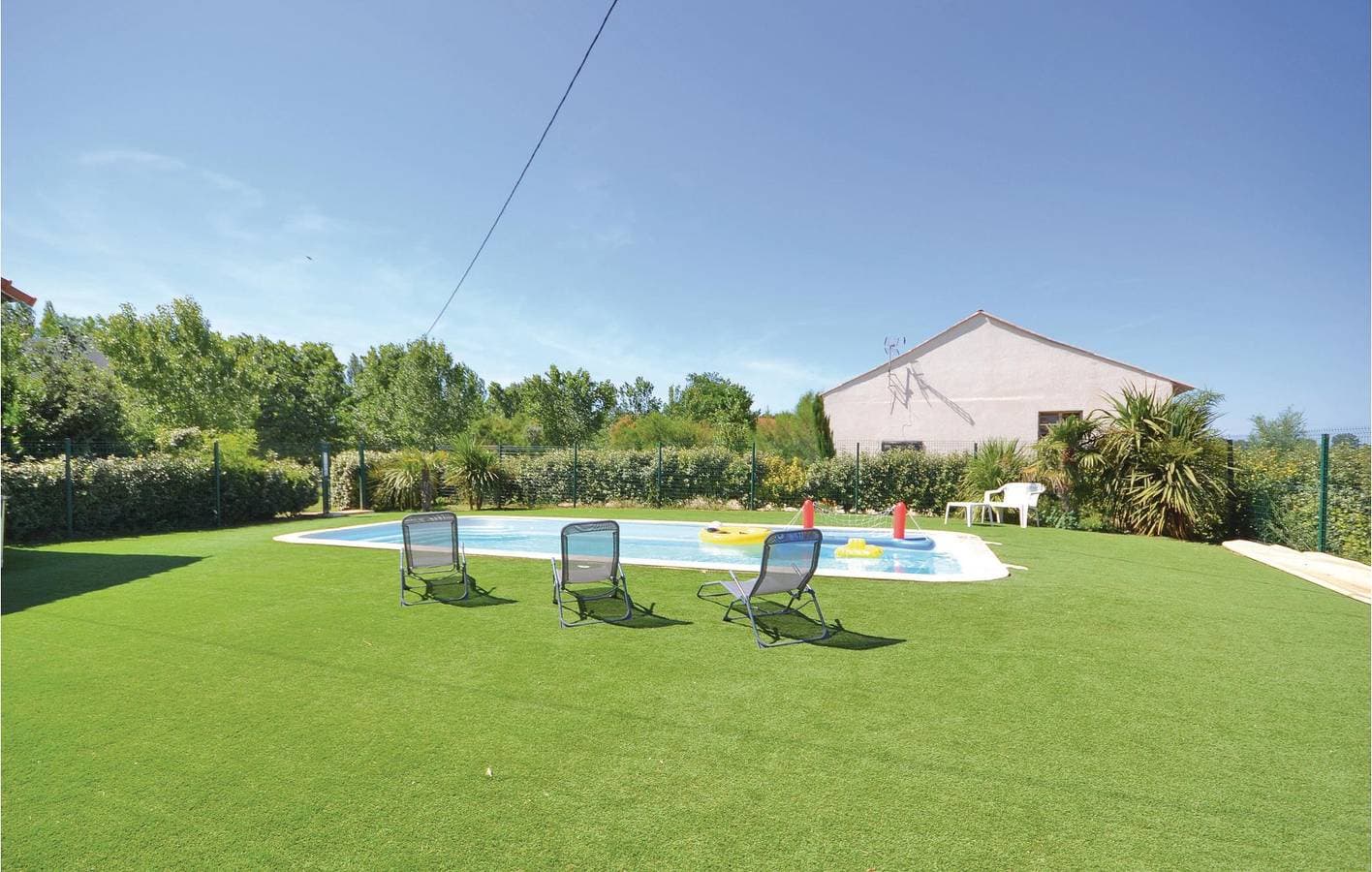Foto 13 von 40: Rhone-Side Wohnung: AC, Pool, Parkplatz & WiFi!