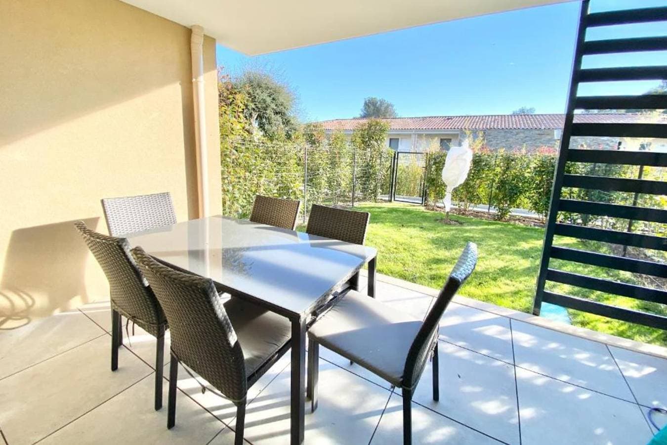 Foto 2 von 16: Ferienwohnung für 5 Personen mit Terrasse
