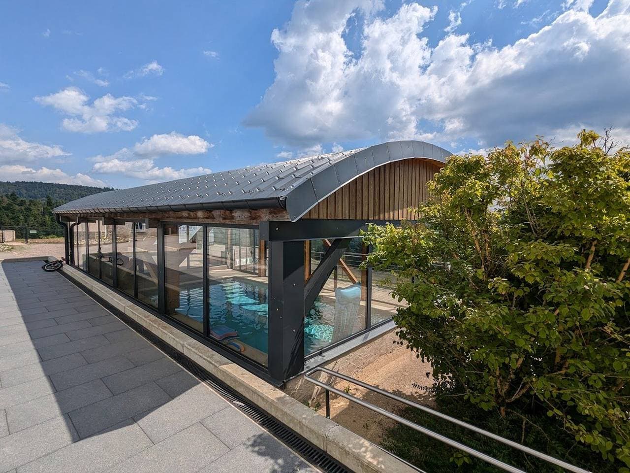 Ferienhaus in den Bergen mit Pool - Panoramablick 1
