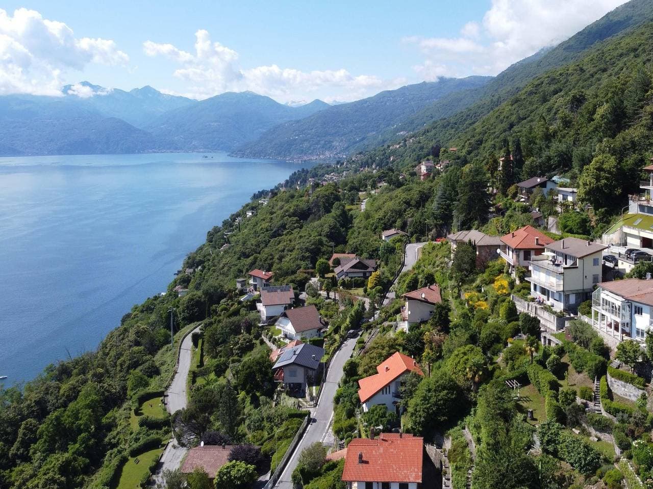 Villa in Valdora mit Blick auf den Lago Maggiore 1