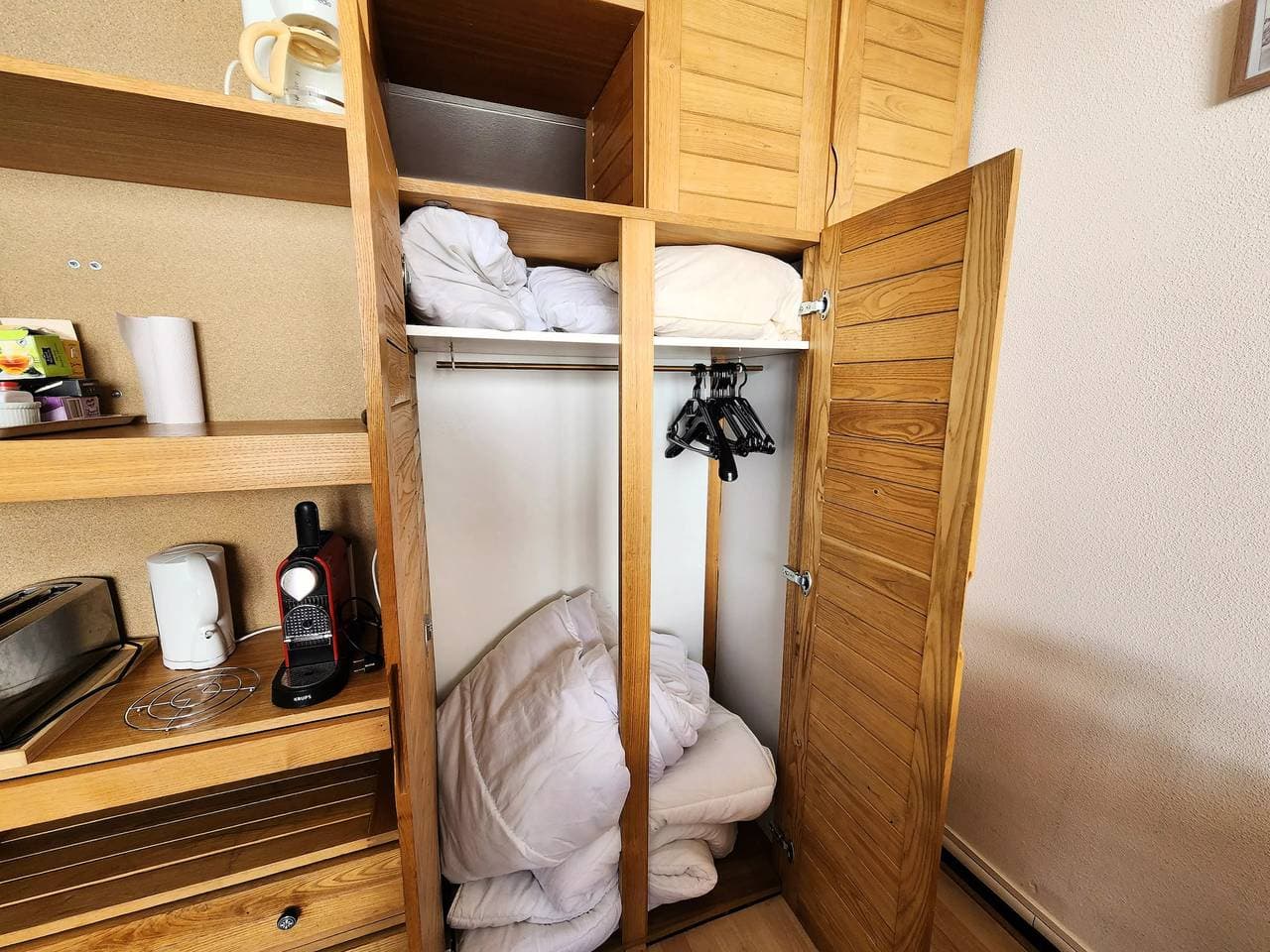 Foto 7 von 8: Studio 4 Personen 1 Kabine Ecke Bergblick Ski zu den Füßen