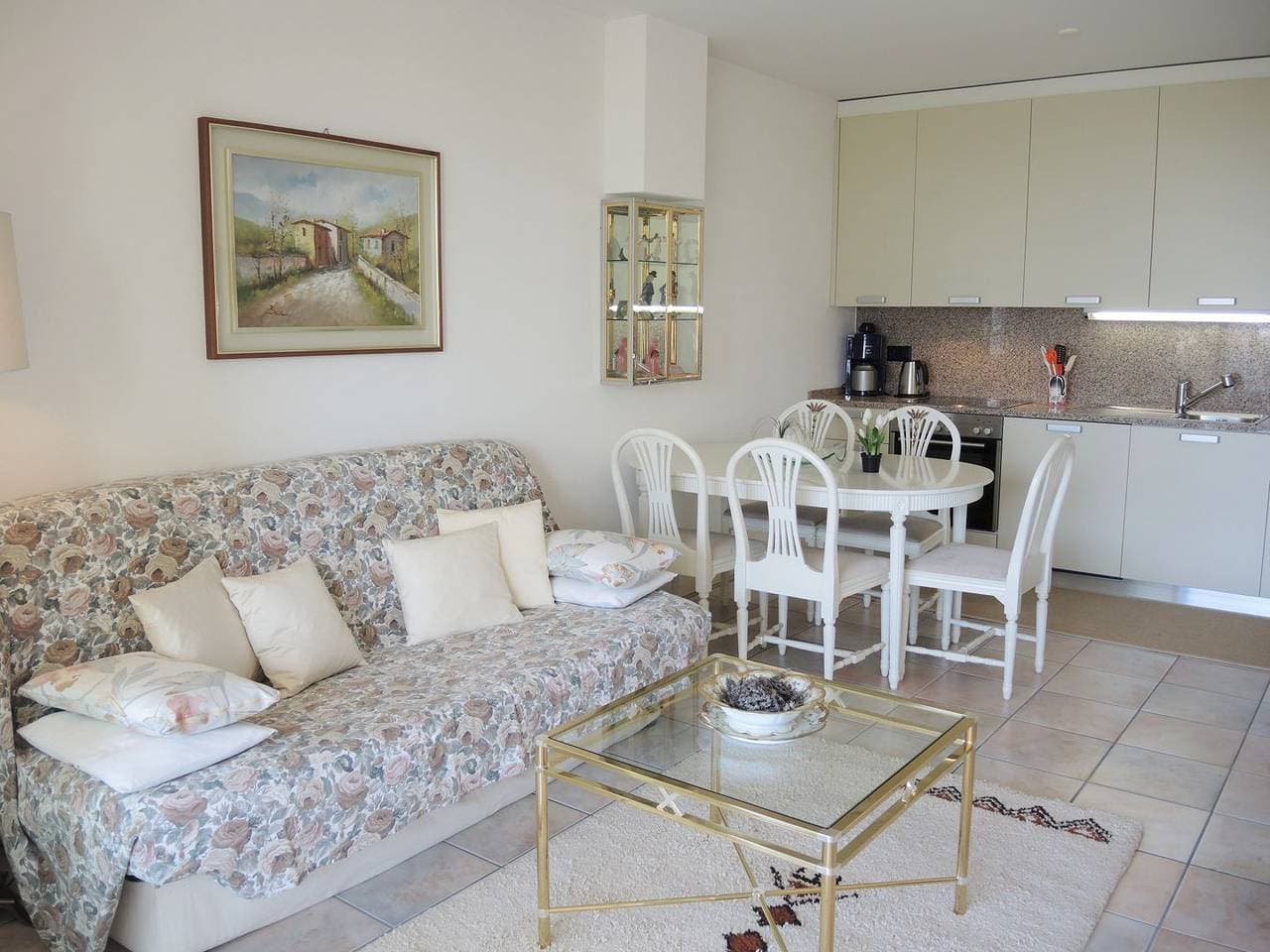 Foto 5 von 31: Ferienwohnung mit Blick in die Natur und auf den Maggiafluss.