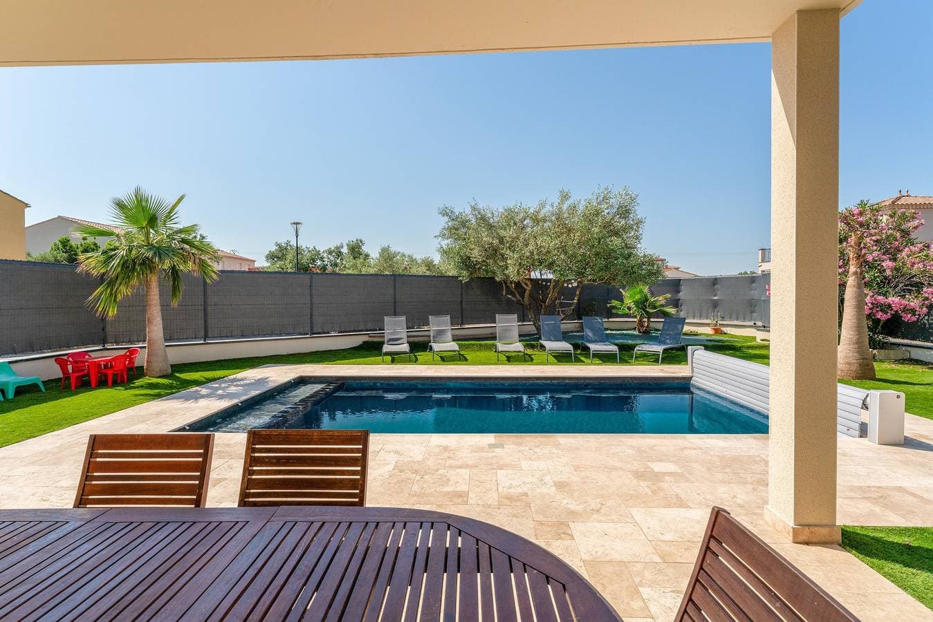 Foto 4 von 29: Voll ausgestattete Villa mit beheiztem Pool, WLAN und Klimaanlage
