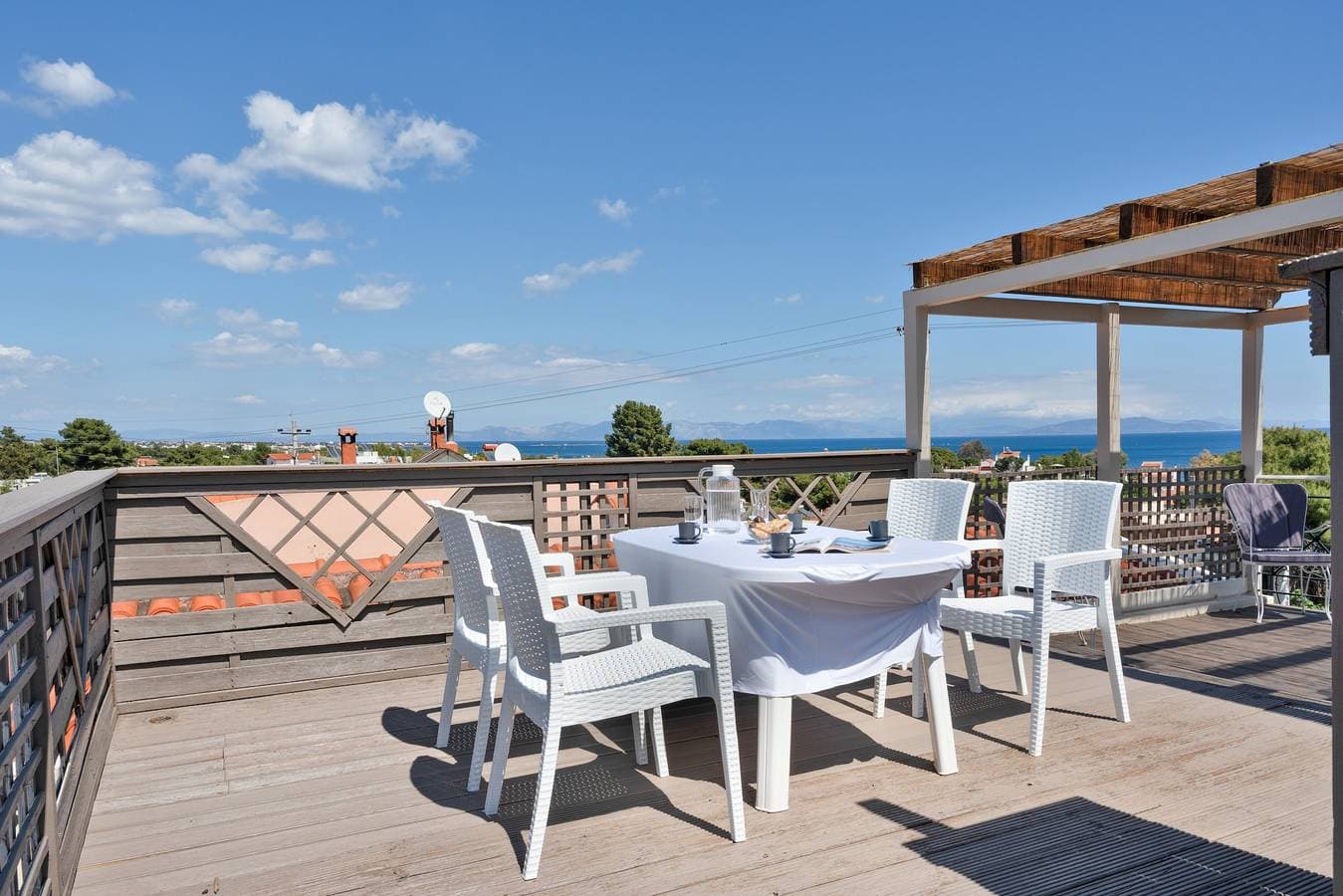 Beach Family Villa in Artemida 1