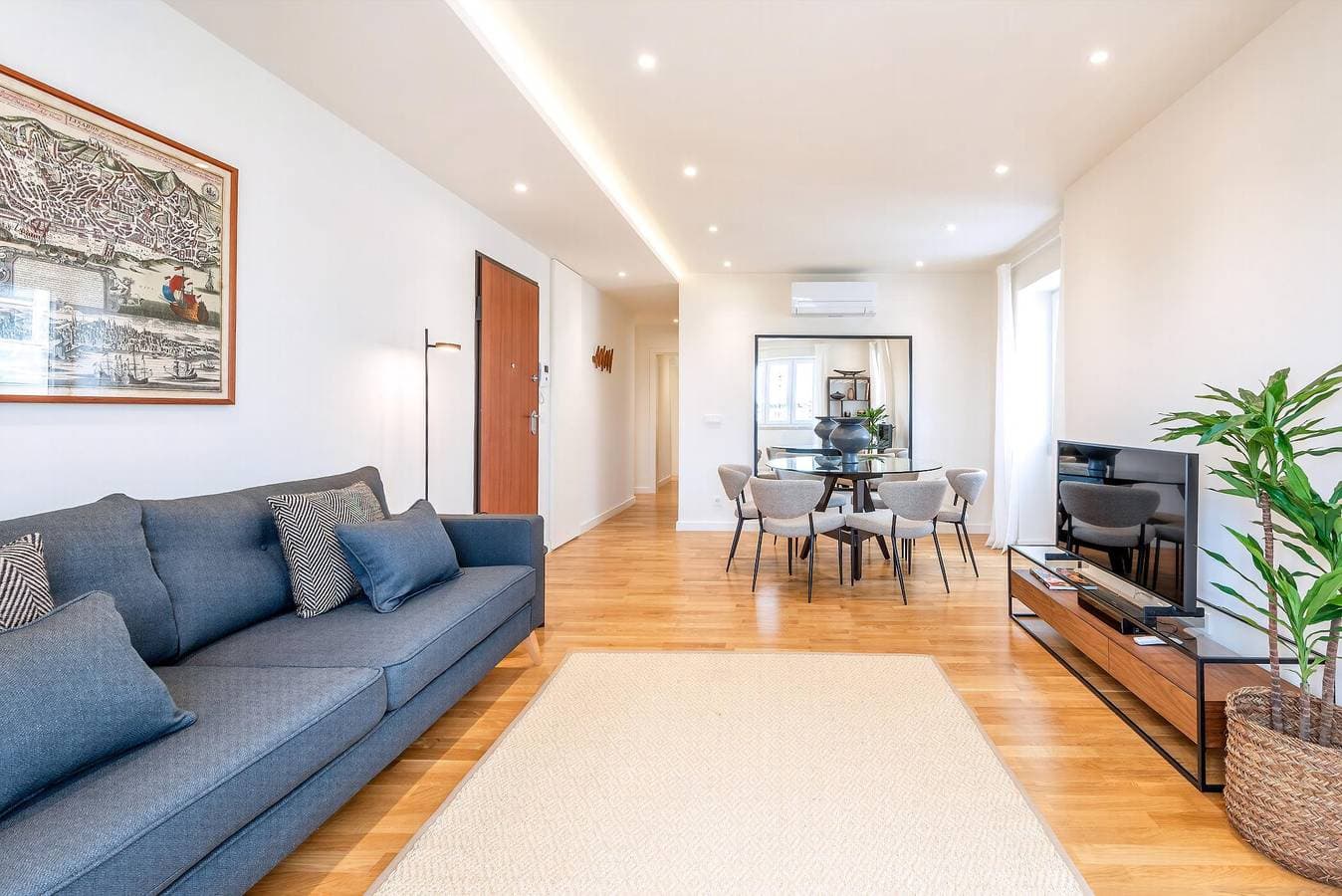 Foto 11 von 36: Ferienwohnung für 4 Personen mit Balkon