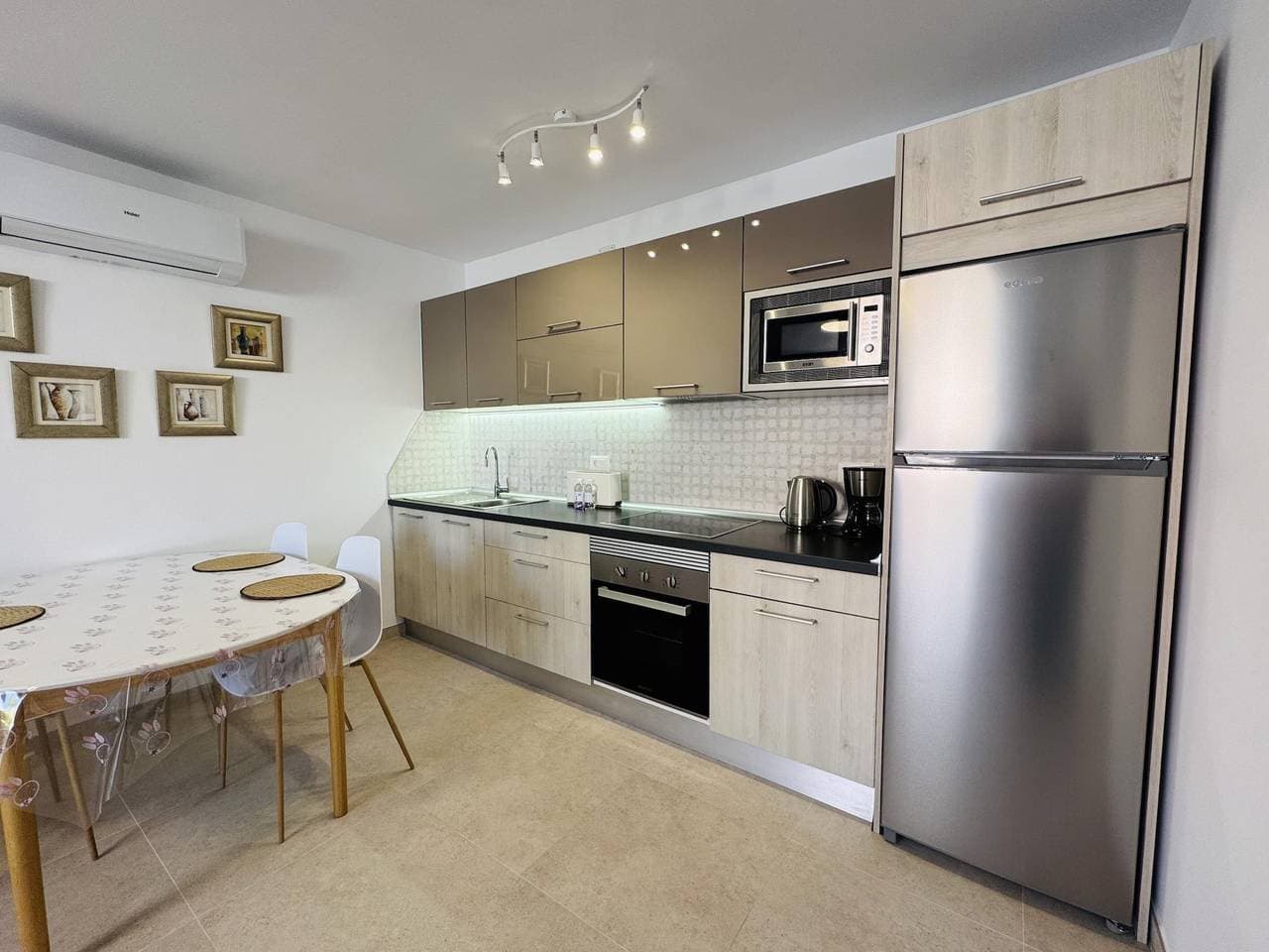 Foto 10 von 31: Ferienwohnung für 3 Personen mit Pool