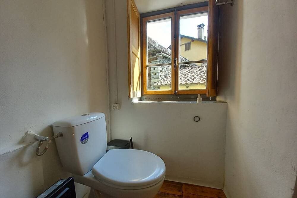 Foto 6 von 28: \"Casa Coerente\" Cavergno - ganzes Obergeschoss mit Zimmer #1-4