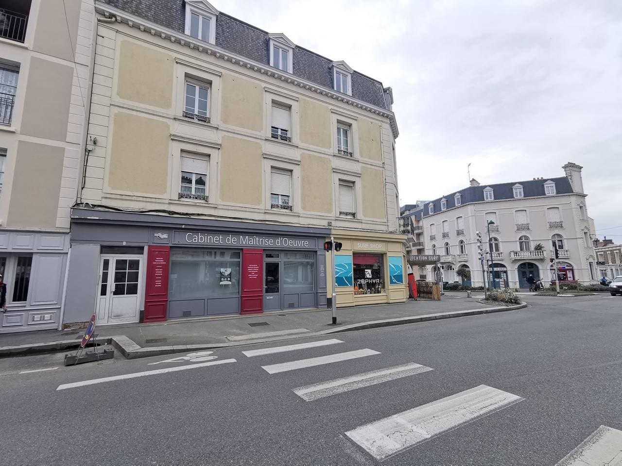 Kleines Mehrfamilienhaus Le Continental 1