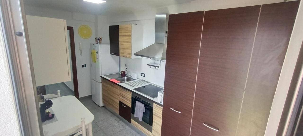 Foto 11 von 45: Two-Bedroom Apartment with Balcony and Sea View