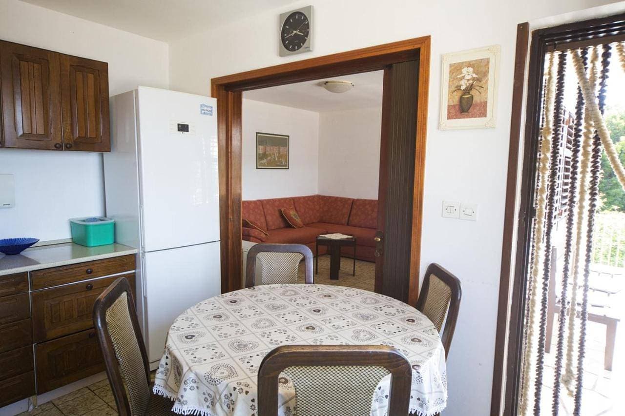 Foto 12 von 14: Two-Bedroom Apartment with Terrace and Sea View