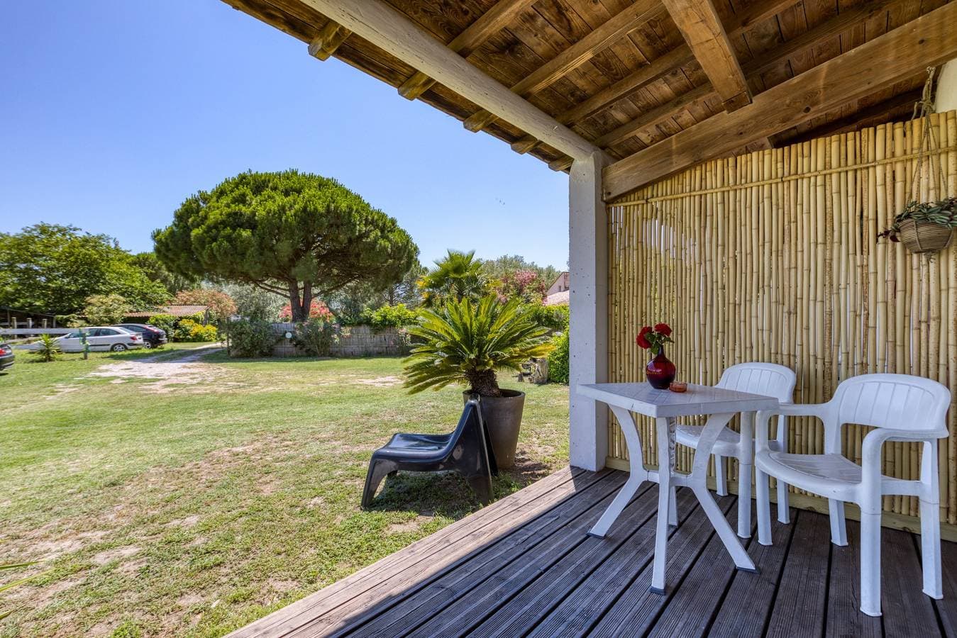 Foto 2 von 25: 'Mas des Cypres - Mazet 9' mit privater Terrasse, Gemeinschaftsgarten und WLAN