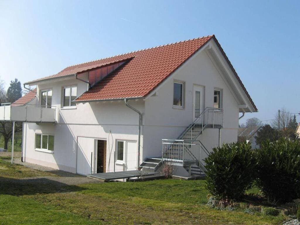Beech Modern Retreat 1