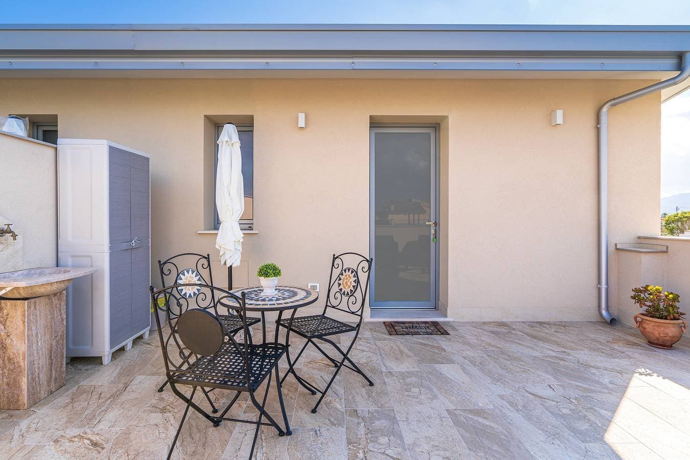 Foto 11 von 24: Ferienwohnung „Nord in Villa Sele“ mit Pool, WLAN und Klimaanlage