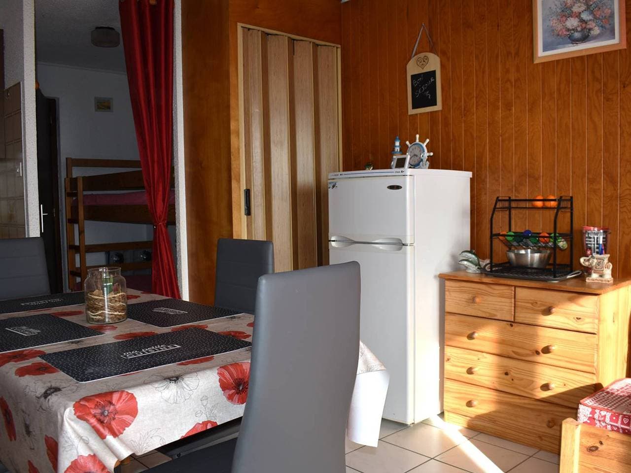 Foto 2 von 10: Studio-Kabine im Zentrum, Direktzugang zu den Pisten, WIFI, Parkplatz