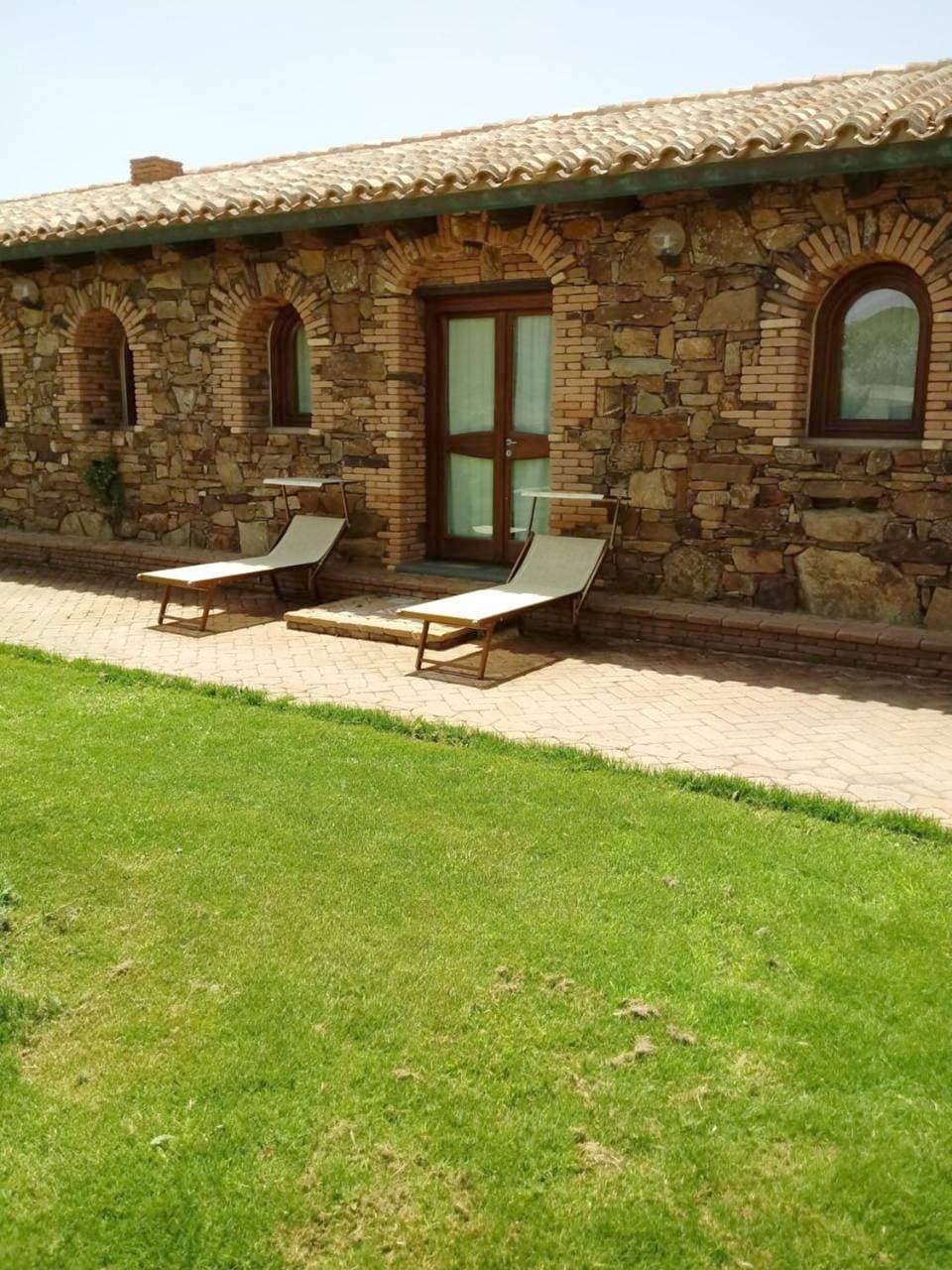Foto 3 von 13: Double Room with Garden View