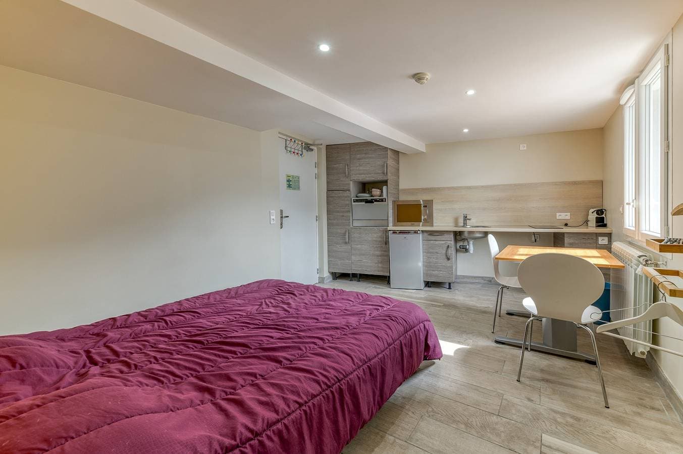 Foto 8 von 20: Ferienwohnung 'Pmr' mit gemeinsamer Terrasse, Gemeinschaftsgarten und Wi-Fi