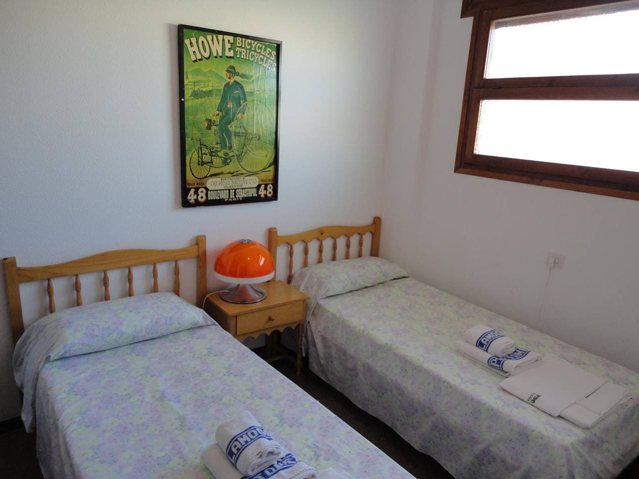 Foto 3 von 19: Erdgeschosswohnung nur 250m vom Strand entfernt, 2 Schlafzimmer, Terrasse, Parkplatz - Oliveres, Spanien