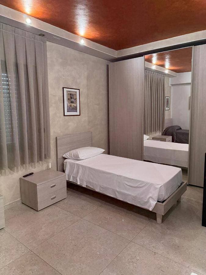 Easy Rooms by Forentum 1
