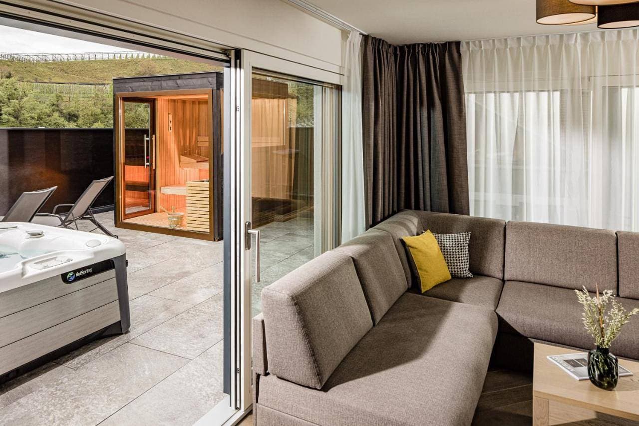 Foto 4 von 11: Three-Bedroom Suite