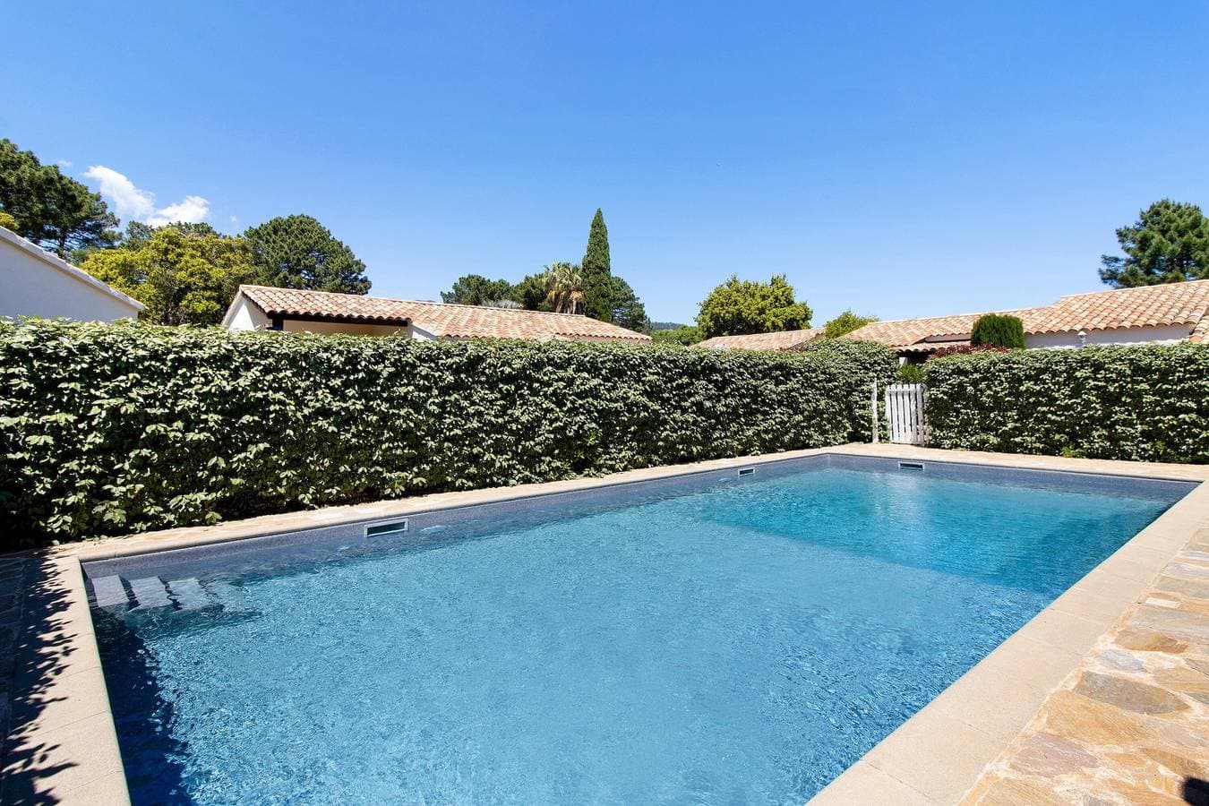Villa Dans Résidence Avec Piscine 1