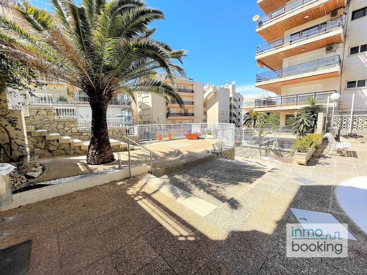 Foto 9 von 48: Ferienwohnung für 4 Personen mit Pool