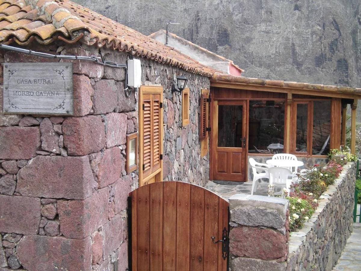 2 bedrooms chalet with shared pool terrace and wifi at Buenavista del Norte 1
