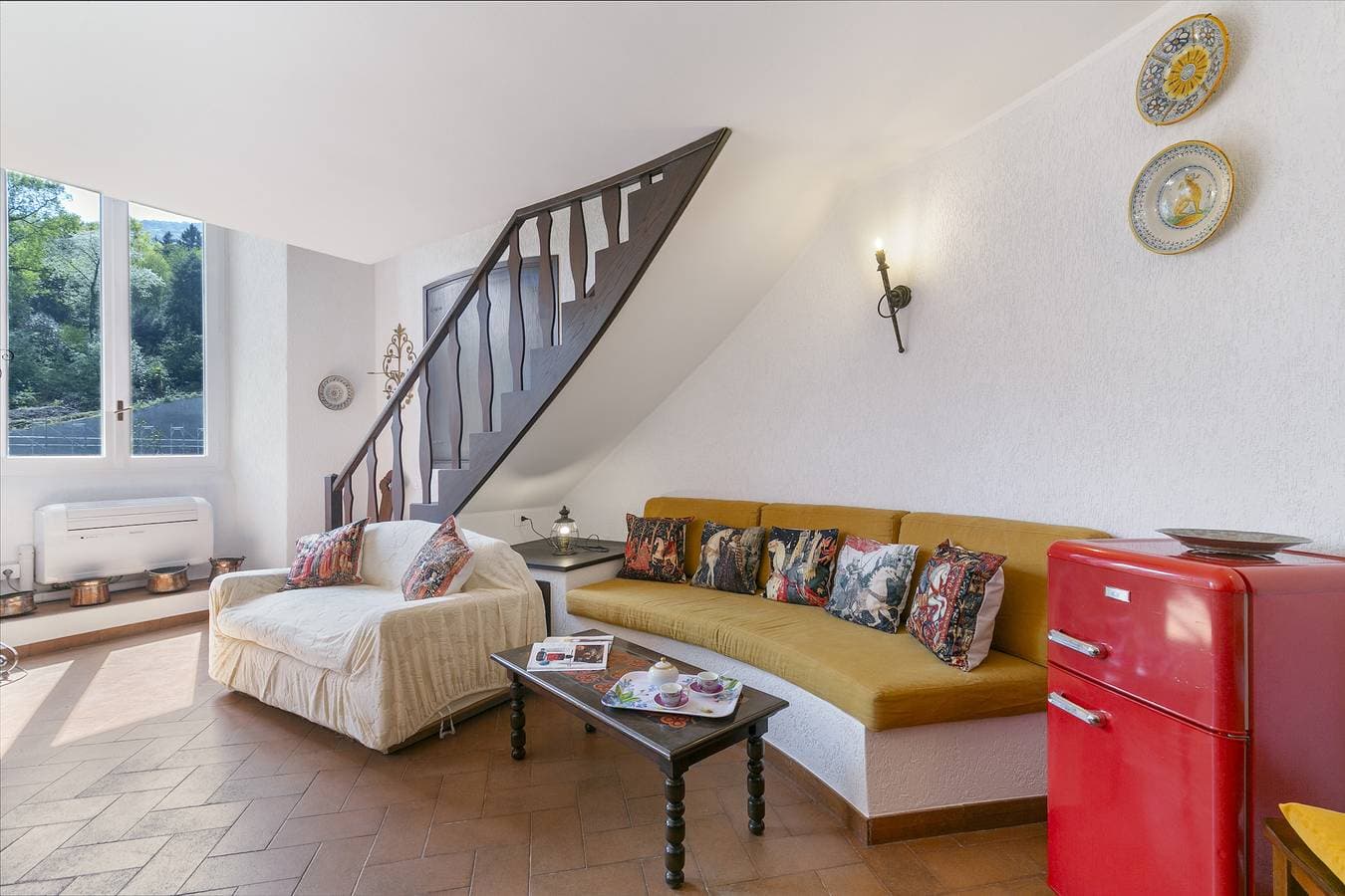Foto 9 von 19: Albert's Castle Apt by Lake Maggiore