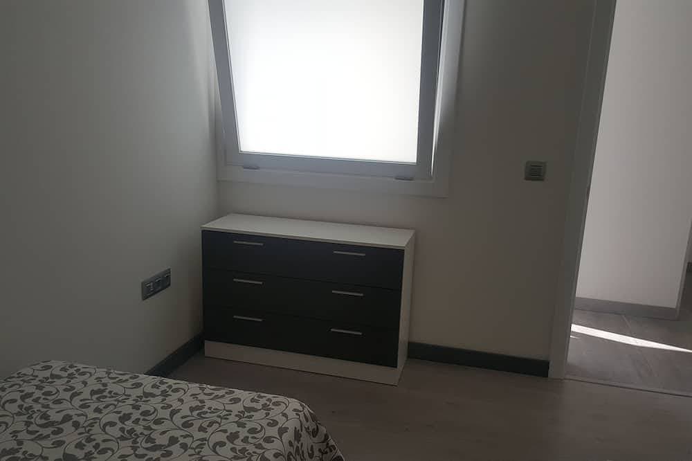 Foto 3 von 30: Einzelhaus mit 3 Schlafzimmern, 3 Bädern, Wohnzimmer, Küche, Garten