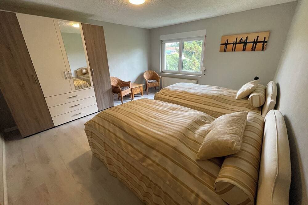 Foto 3 von 26: Ferienhaus „Oberharzruhe“ - Maisonett Wohn Tannenblick bis 7 P., 3 Schlaf Balkon
