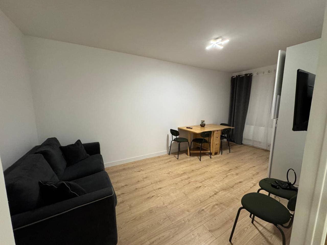 Foto 9 von 15: Two-Bedroom Apartment