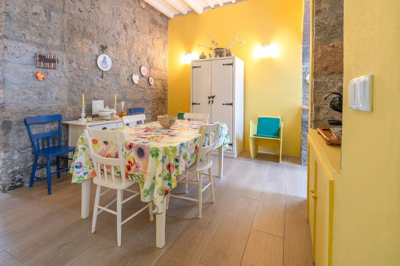 Foto 8 von 21: Ferienhaus 'Casa Império - Azorean House' mit Bergblick, privater Terrasse und WLAN