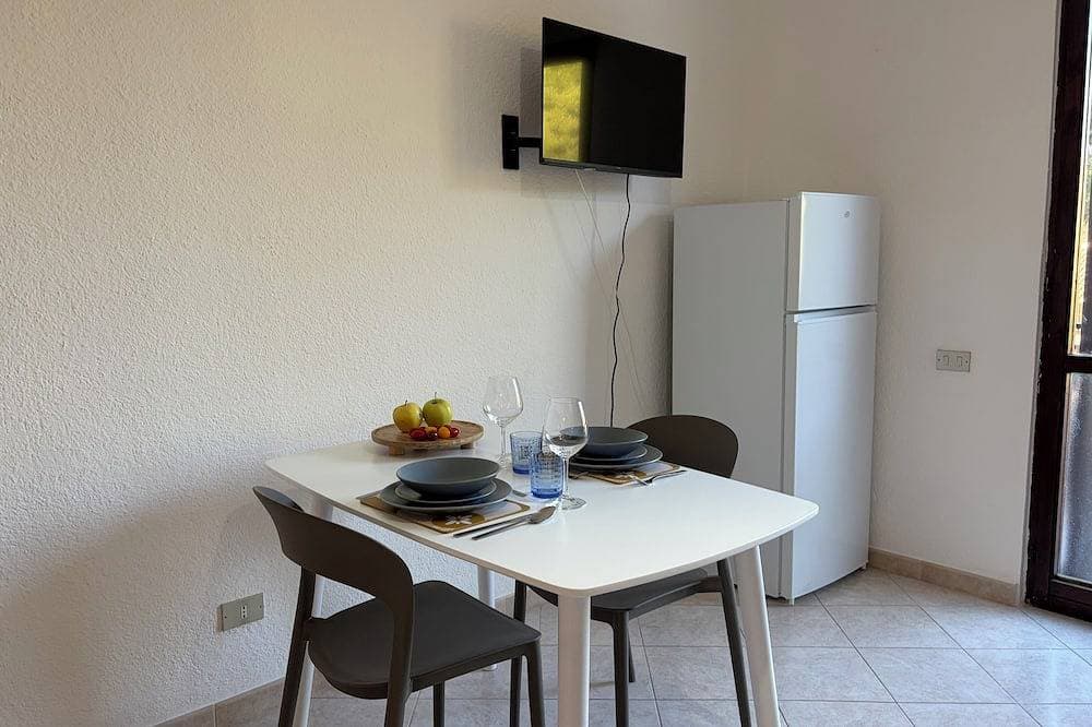 Sisters Sardegna. Studio flat. Near Cagliari and on the coast. Pet Friendly. 1