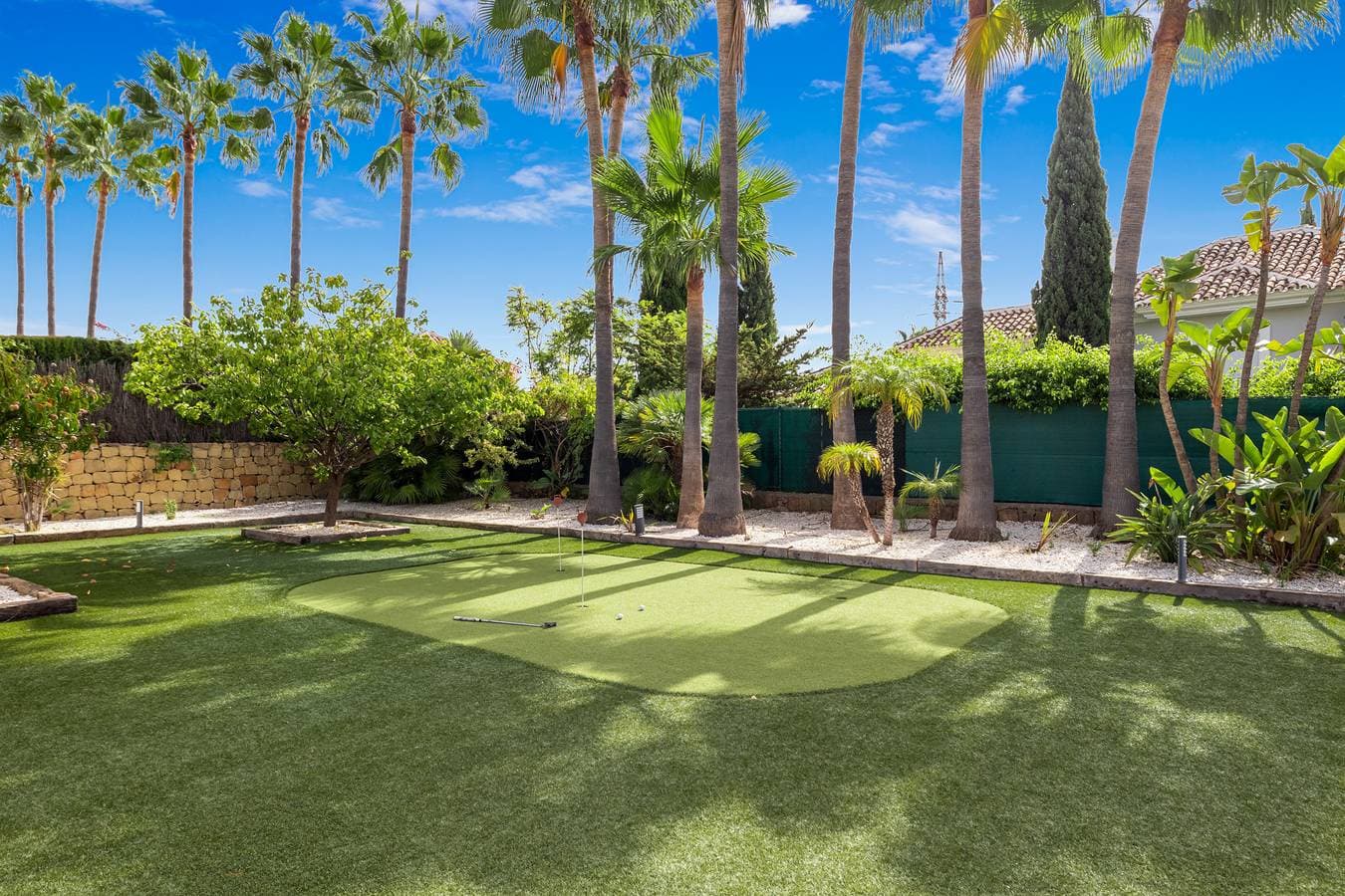 Foto 9 von 46: Villa Paraiso - Gym | Putting Green | Heated Pool