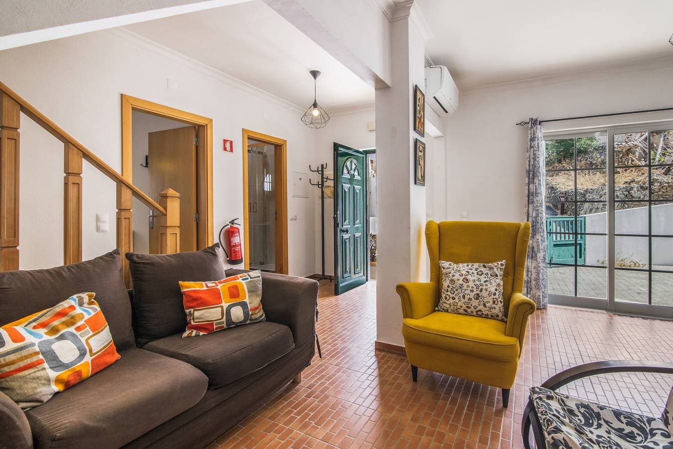 Foto 5 von 34: Villa „Grandvale“ mit privater Terrasse, WLAN und Klimaanlage