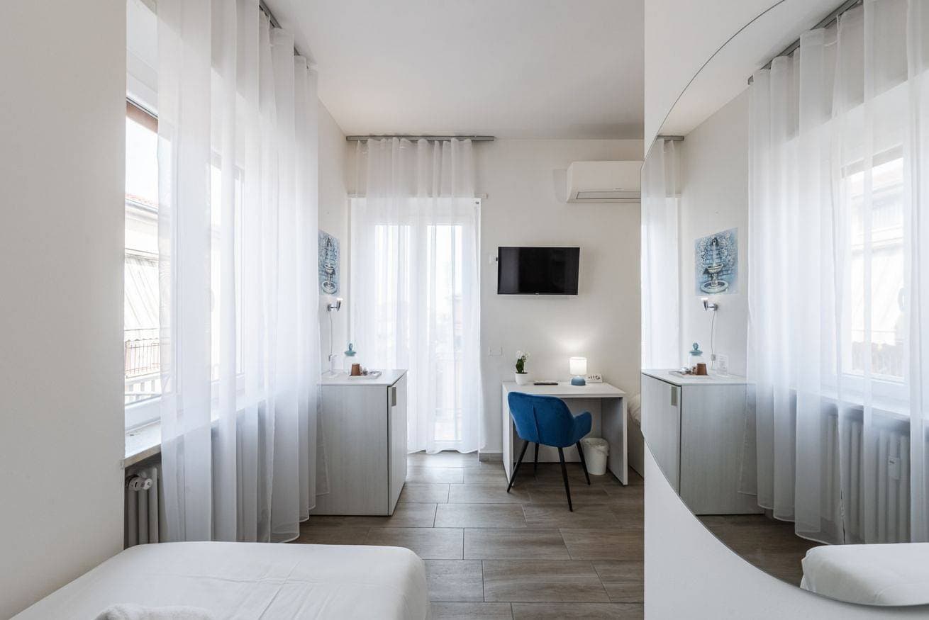 Foto 4 von 26: VivimiHome - Verona Expo Suites - Blue Room