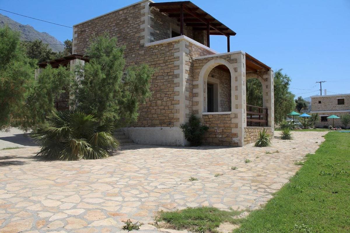 Foto 12 von 52: Ferienhaus mit Pool, großer Garten, idyllisch und ruhig, Wifi | Triopetra, Kreta