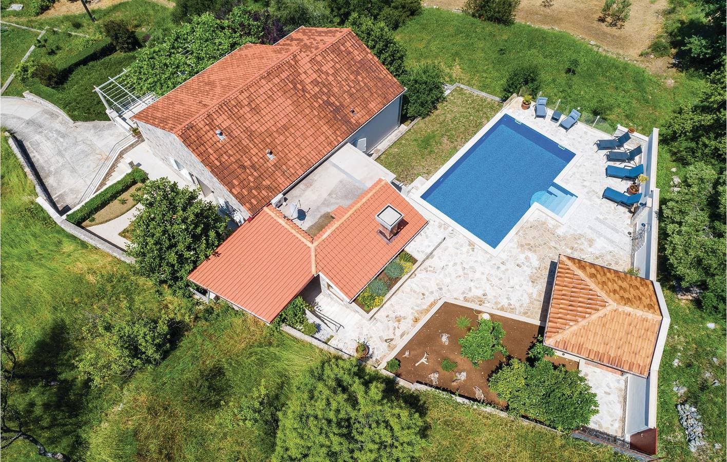 Foto 4 von 50: Apartment mit Meerblick, Pool, Terrasse und Parkplatz – 600 m vom Strand entfernt