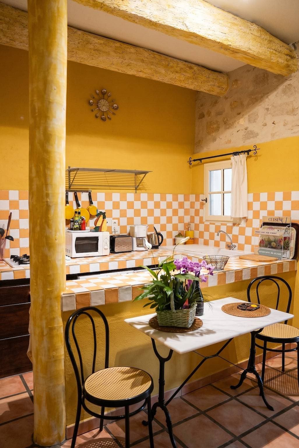 Familienwohnung in Arles mit Garten und Pool 1