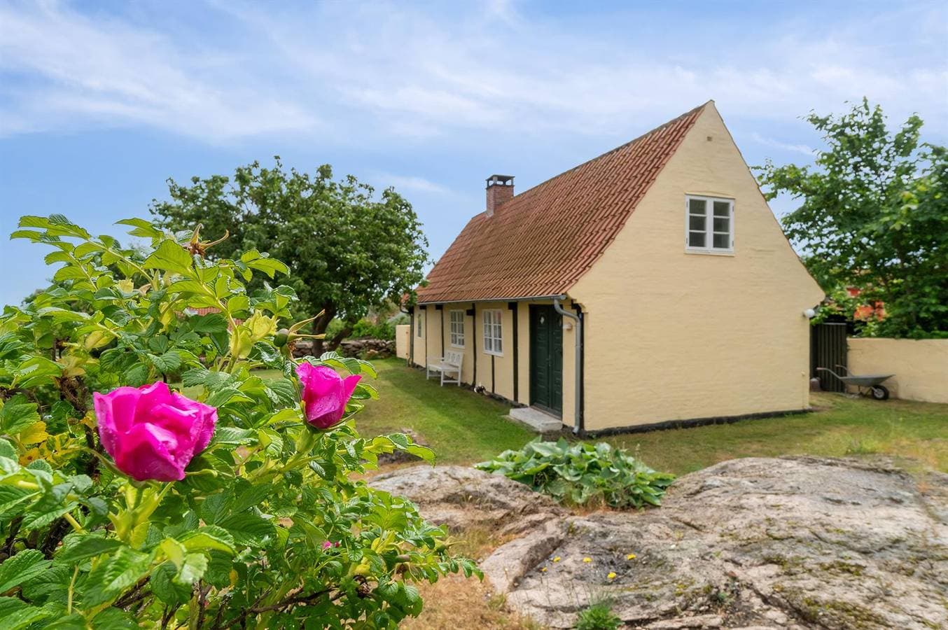 Pet friendly home in Svaneke with house sea view 1